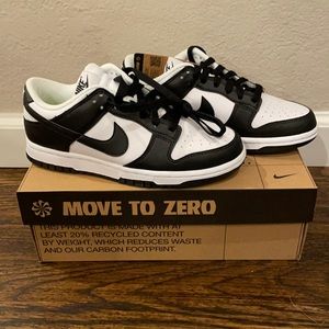 Women’s Nike dunk low next nature sz 5